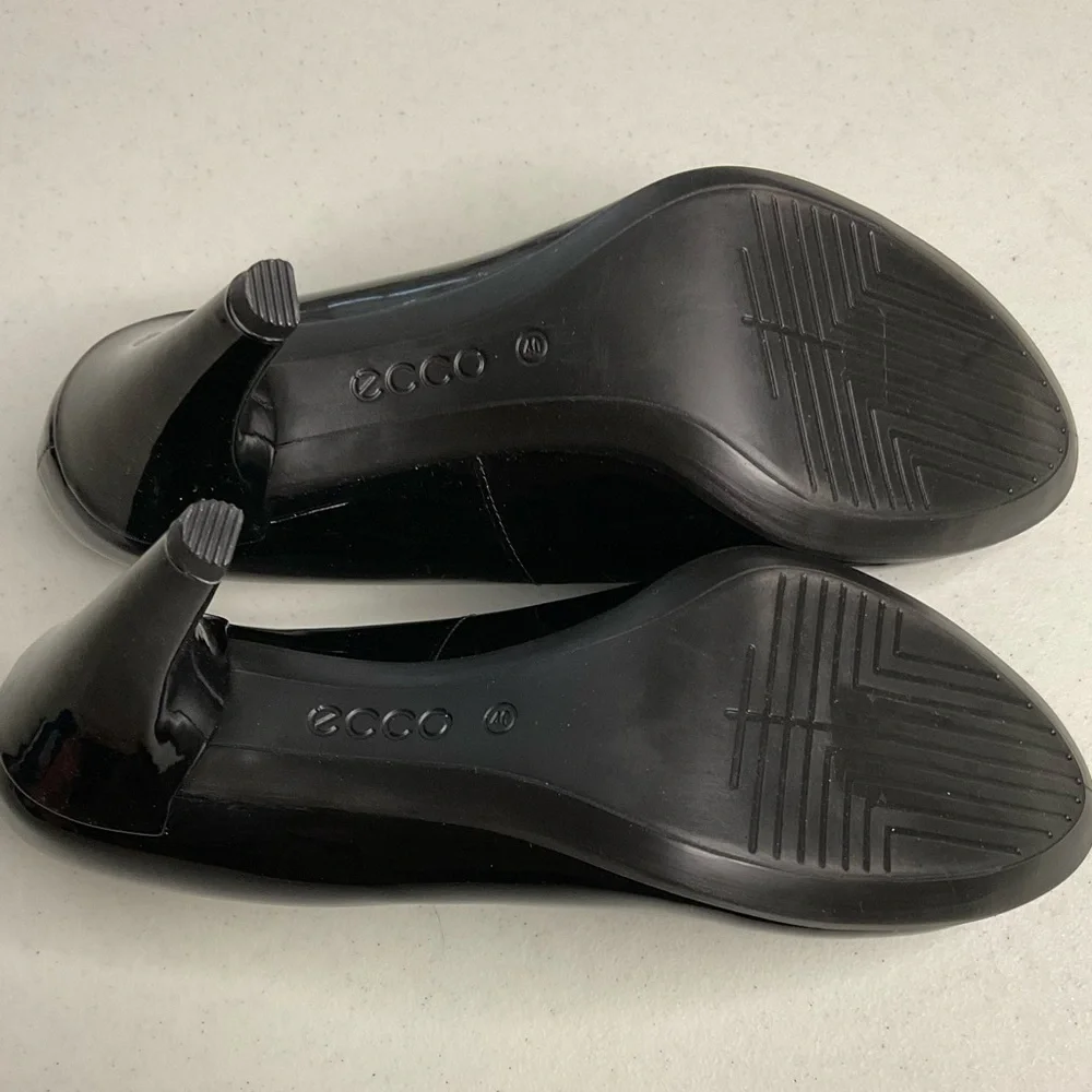 Ecco classic timeless